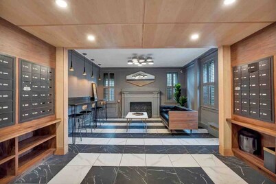 Yale Casa Azul Studio