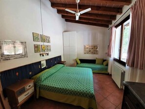 1 quarto