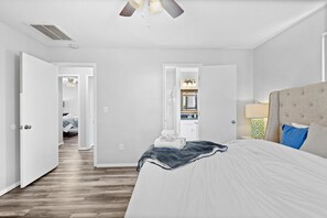 3 Schlafzimmer, Bügeleisen/Bügelbrett, WLAN, Bettwäsche