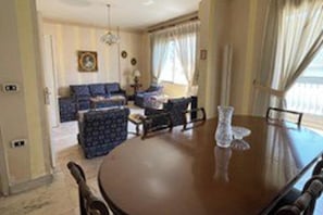 Dining - Apartment in Jdeideh Including Generator &all Fees (Jdeideh)