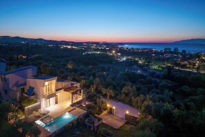 Exterior - Stylish Modern Villa, A/C, Private Pool & Fabulous Sea Views 15mins walk to Acharavi or Roda Beach! (Acharavi)