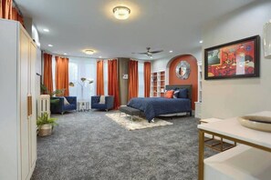 2 habitaciones, tabla de planchar con plancha, wifi y ropa de cama