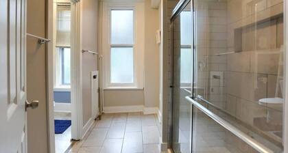 Charming Downtown Retreat Steps from Capitol Bldg