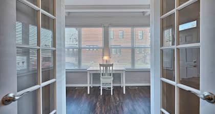 Suites on Seneca - Lovely 2 Bed/1 Bath Apartment