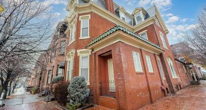 Stylish, Private 2 Bed Apt