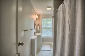 Badewanne, Haartrockner