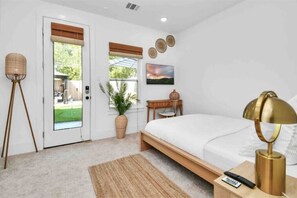 3 Schlafzimmer, Schreibtisch, schallisolierte Zimmer