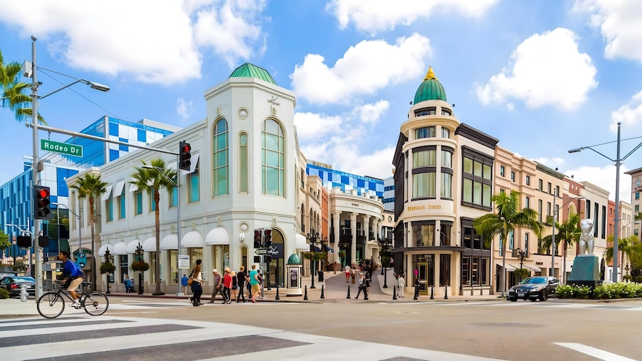 Los Angeles Grand Suites • Free Reserved Parking