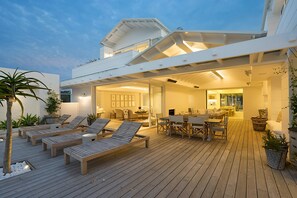 Outdoor dining - VRBO Test Property 01 (Celebration)