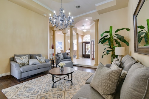 Luxe Yuma Home with Private Pool!