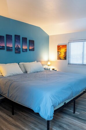 2 bedrooms, in-room safe, desk, free WiFi