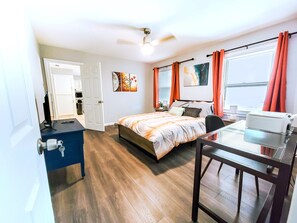 4 Schlafzimmer, Zimmersafe, kostenloses WLAN, Bettwäsche