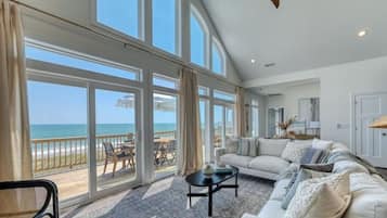 Een smart-tv en een stereo