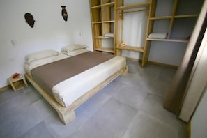 4 habitaciones, escritorio, wifi gratis y ropa de cama 
