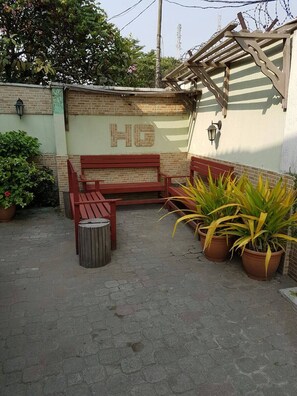 Exterior - Hillside Gardens (Lagos)