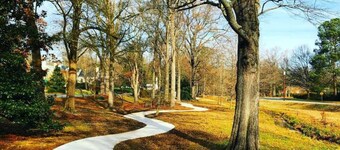 Charming creekside retreat in historic Burlington