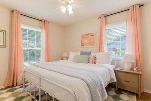 3 quartos, escrivaninha, ferros/tábuas de passar roupa, Wi-Fi