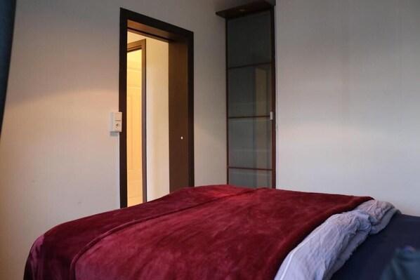 1 habitación, cuna de viaje, wifi y ropa de cama 