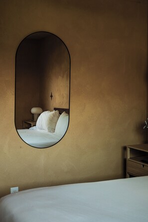 Luokittelematon kuva, 3 kautta 49, painike