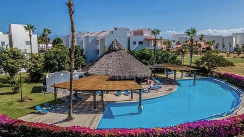 Peninsula Luxury Condo Vidanta Golf & Beach Access
