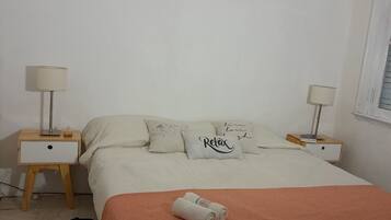 2 bedrooms, WiFi, bed sheets