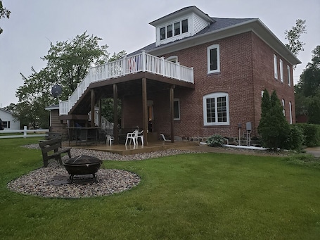 Terrace/patio. Small town - big charm. Large groups welcome.