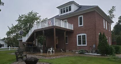 Small town - big charm. Large groups welcome.