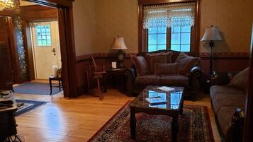 TV, DVD player, books, video library