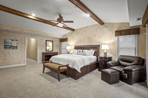 6 bedrooms, iron/ironing board, travel cot, WiFi