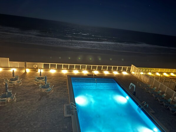 Pool - Direct ocean front view 1 bedroom 2 Pools (Daytona Beach)
