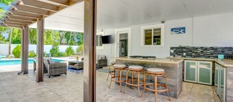The Gardens: Luxe, Pool, Mins to Hard Rock Stadium