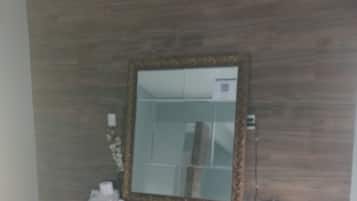 TV connectée de 43 pouces avec chaßnes numériques