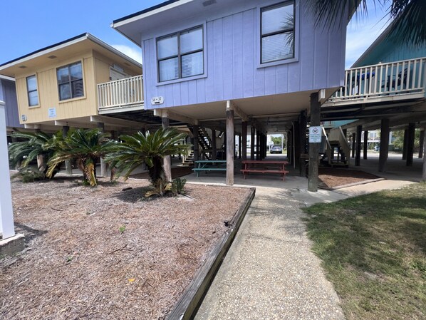 Property grounds - LOCATION! LOCATION! LOCATION! WEST BEACH Public Access across from complex (Gulf Shores)