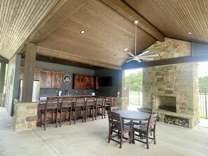 Dining - Come Relax at THE CROW'S NEST , Patriot Pointe at Lake Eufaula.  (Eufaula)