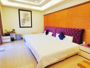 Individually decorated, free WiFi, bed sheets