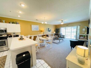 Interior - MyrtleWoods beautiful first floor condo, pool (Myrtle Beach)