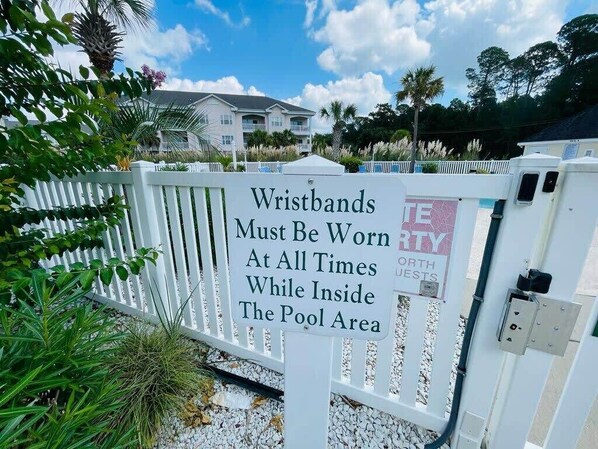 Exterior detail - MyrtleWoods beautiful first floor condo, pool (Myrtle Beach)