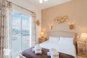 5 chambres, fer et planche à repasser, Wi-Fi gratuit, draps fournis