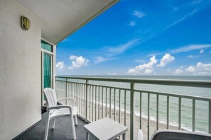 Property grounds - Spectacular Ocean and Coastline Views Condo, Carolinian Beach Resort 14th Floor (Myrtle Beach)