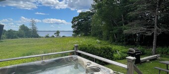 Stay in this beautiful home: ocean views and access to midcoast Maine's charm!