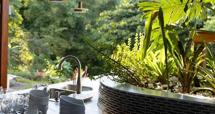 Secluded Tropical Bungalow