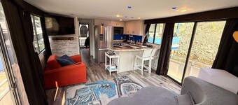 b3 Couples Therapy Yacht