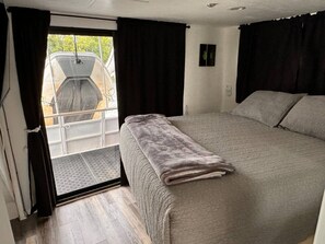 2 Schlafzimmer, Schreibtisch, WLAN, Bettwäsche