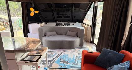 b3 Couples Therapy Yacht