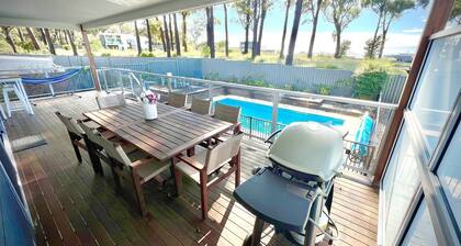 Allawah in Mirador Pool