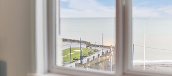 Apartment 5, The Albemarle