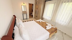 4 slaapkamers, een strijkplank/strijkijzer, wifi, beddengoed