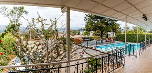 Property grounds - 3-Bed Home Sleeps 6 with Free Parking (Kigali)