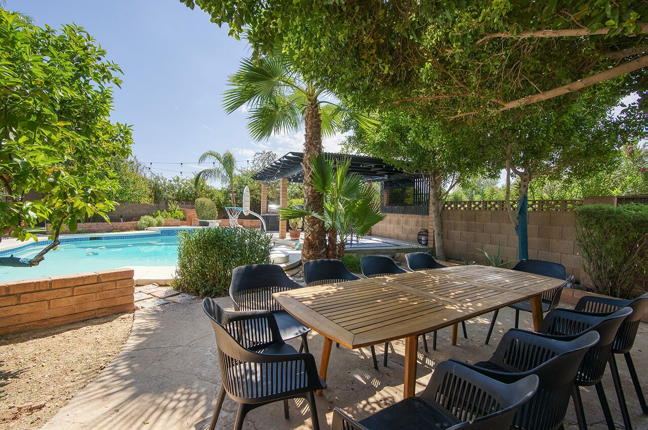 Mesa Centralized Hub of Family Fun! Sleeps 10 -- Outdoor Activities Galore 