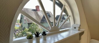 2 Bed House Sleeps 4 with Garden & Free Parking